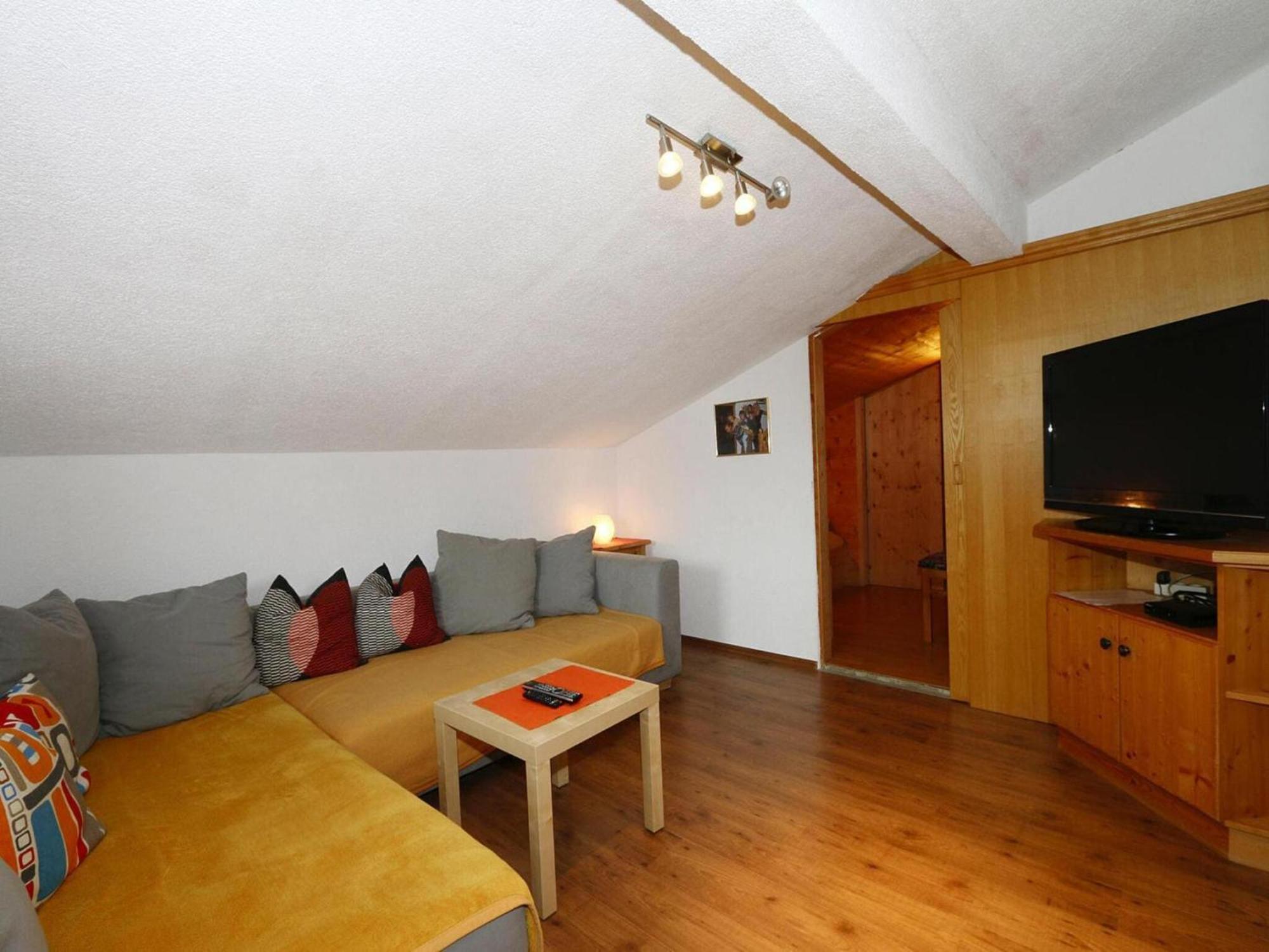 Apartment In Hippach Im Zillertal In The Mountains Muhlen  외부 사진
