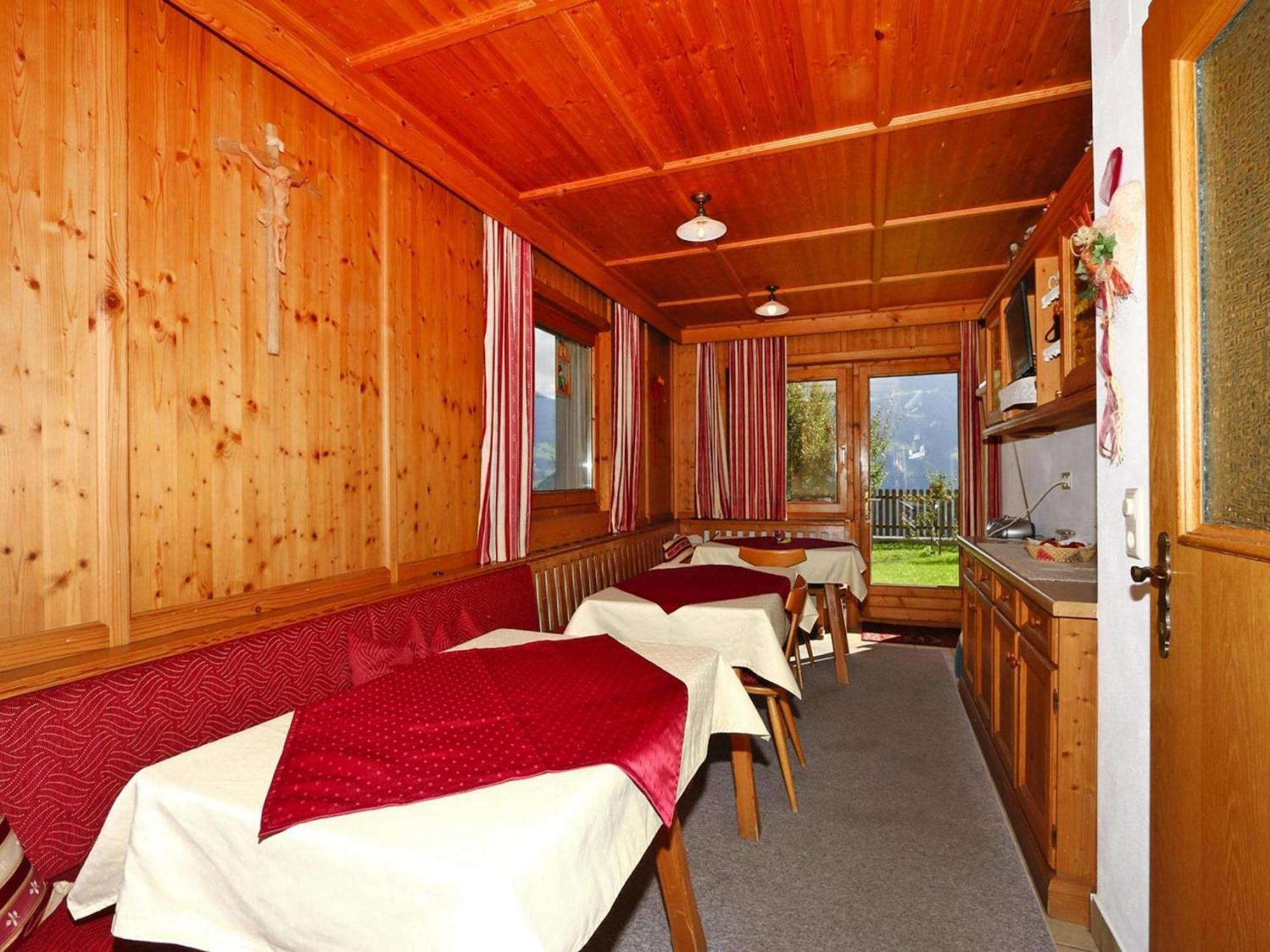 Apartment In Hippach Im Zillertal In The Mountains Muhlen  외부 사진
