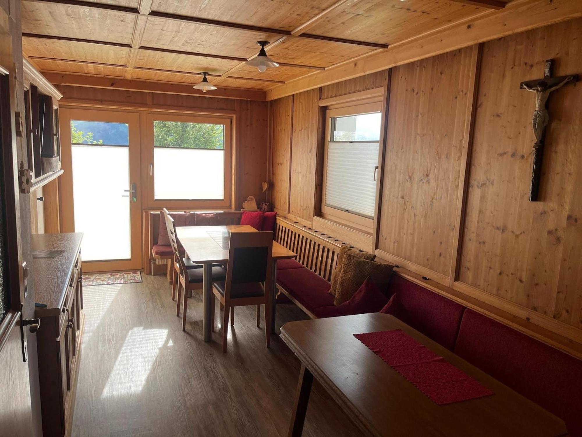 Apartment In Hippach Im Zillertal In The Mountains Muhlen  외부 사진