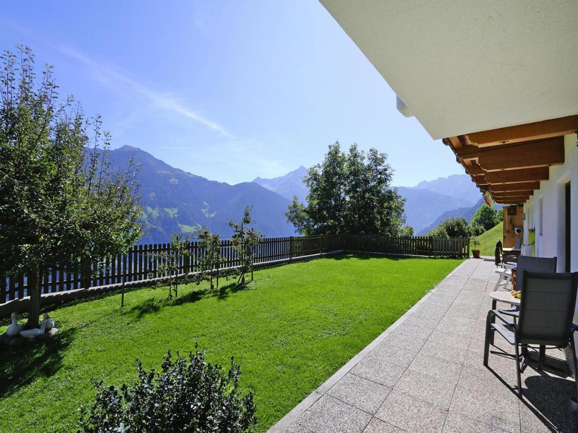 Apartment In Hippach Im Zillertal In The Mountains Muhlen  외부 사진