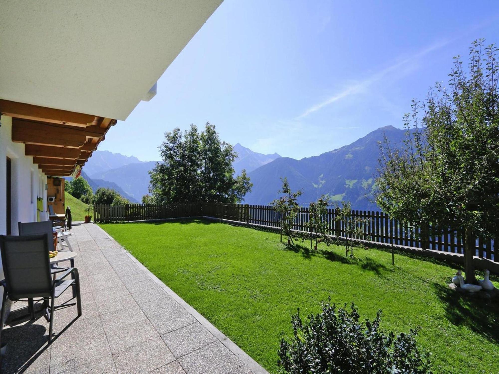 Apartment In Hippach Im Zillertal In The Mountains Muhlen  외부 사진